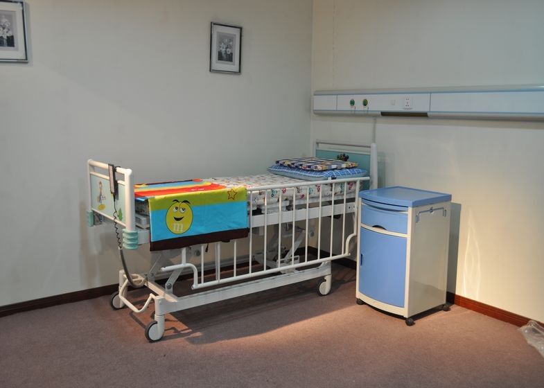 Bệnh viện đa chức năng Bệnh viện Nhi khoa Giường với bốn động cơ